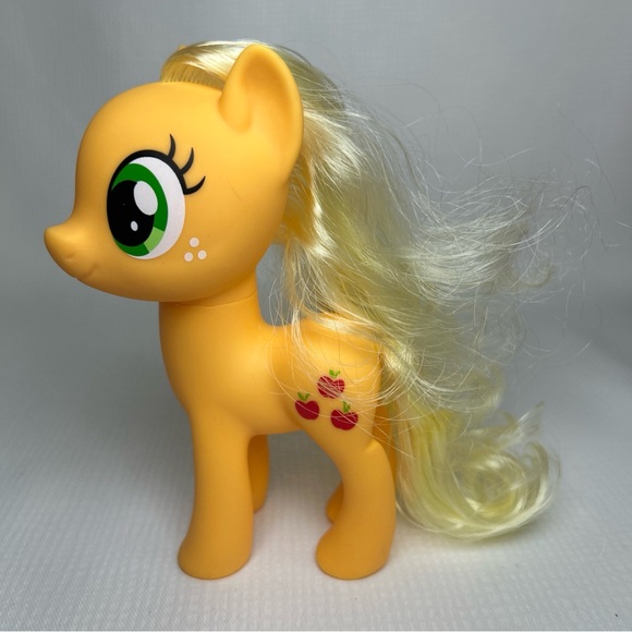 2016 My Little Pony Applejack 6" Figure Brushable Mane & Tail Orange Yellow - Picture 1 of 6